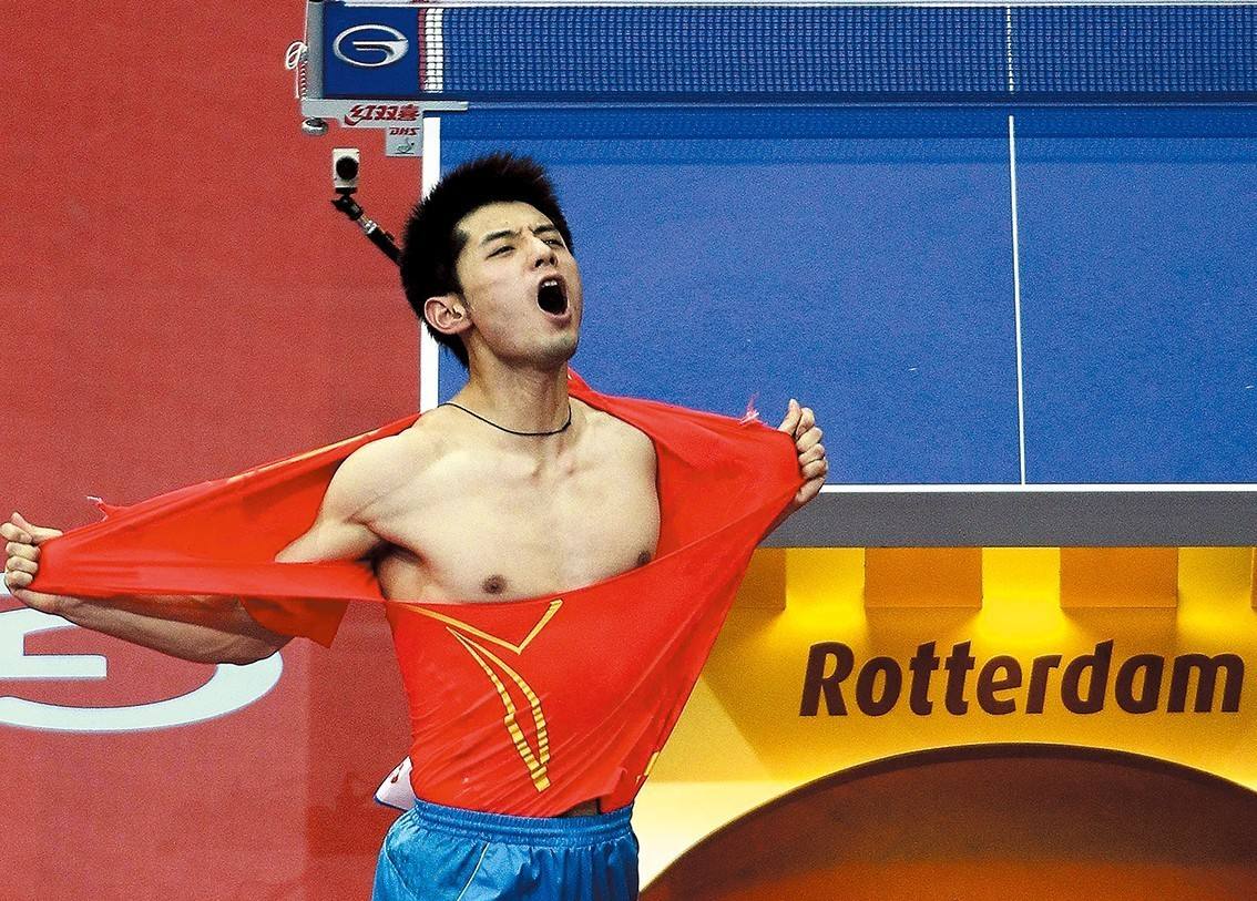 世界上足球运动员前50名庆祝动作,世界十大足球运动员的庆祝动作