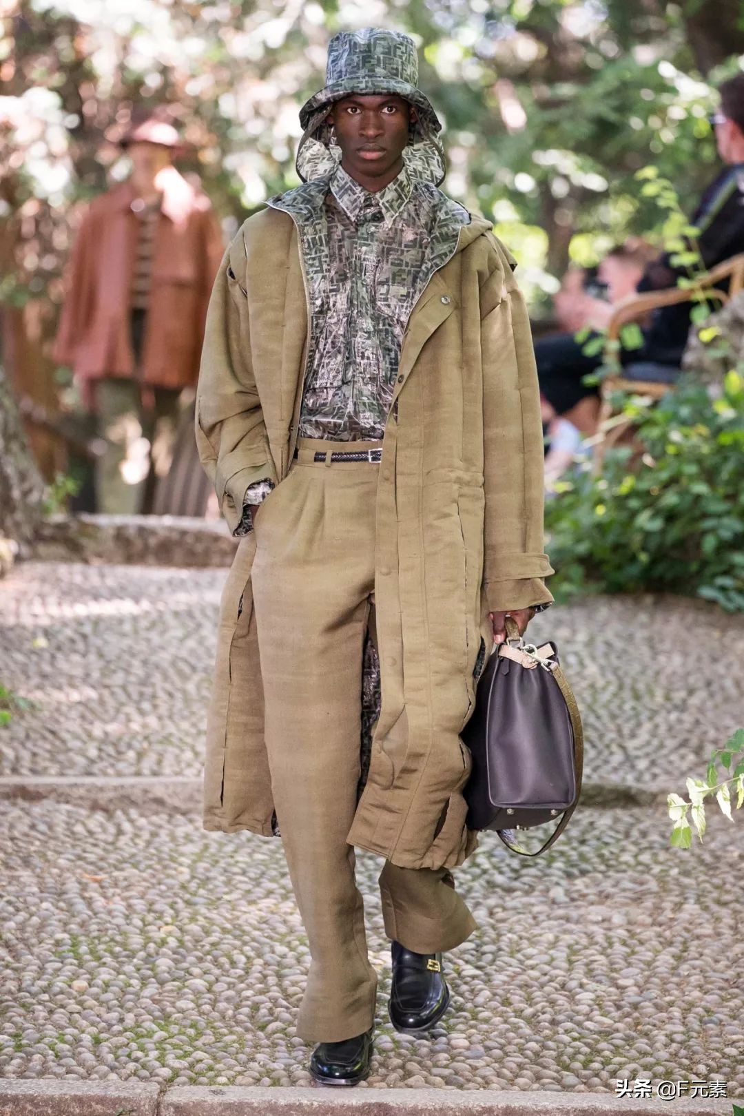 fendi2018春夏男装设计,fendi男装2022春夏裤子