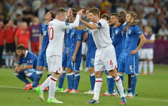 足球史上十大悲伤时刻,天下足球足坛十大悲情瞬间