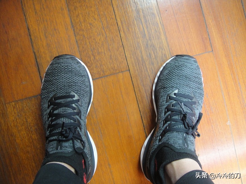 mizuno缇庢触娴撹窇闉媤avesky4,mizuno璺戞闉嬬編娲ユ祿wave58