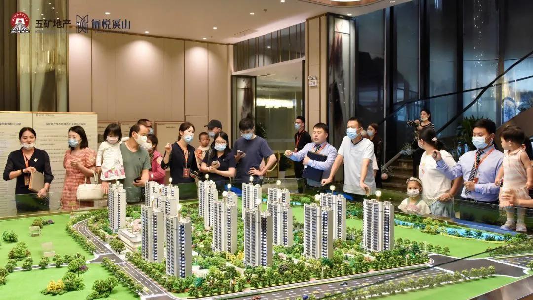 就在明天！江宁红盘营销中心即将盛大公开，改善人群纷纷出动