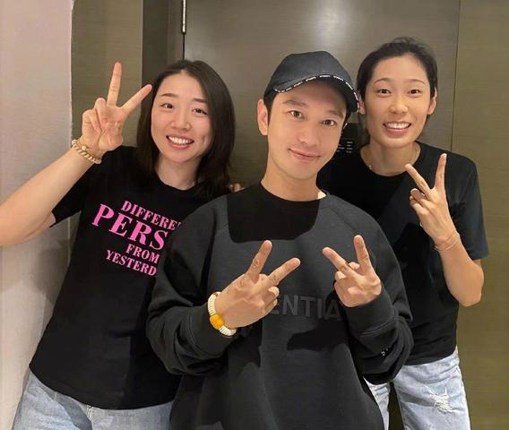 奥运冠军追星白敬亭,冬奥火炬易烊千玺