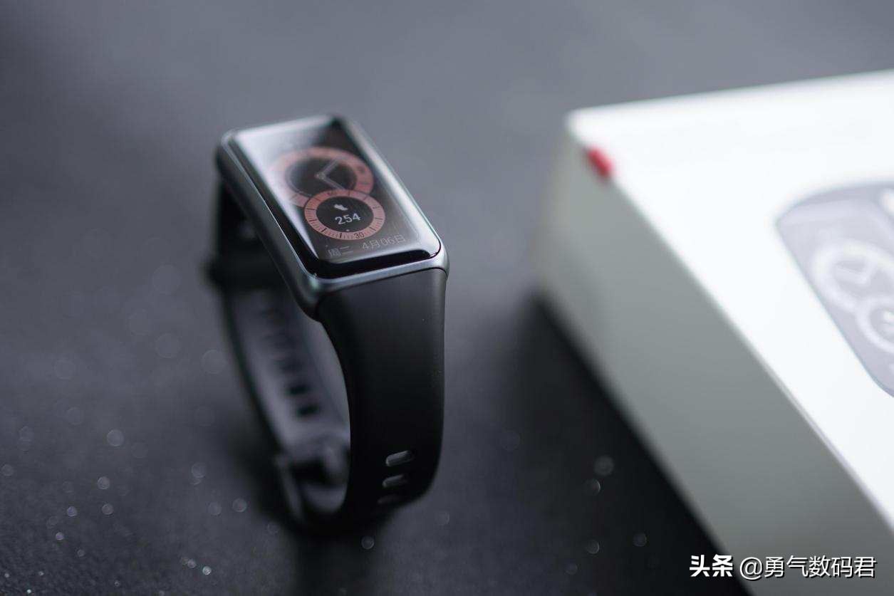 如何体验华为手环6完整功能,智能手环有哪些功能华为手环6