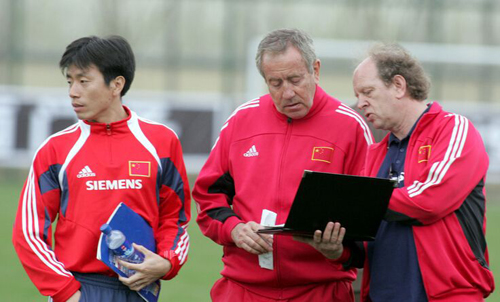 2005年,欧洲足球正向中国足球招手,中国足球却错失崛起机会