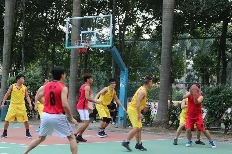 开拓进取，携手同前，厂商一心，辉煌再创——第七届红牛·华新足球、篮球友谊赛