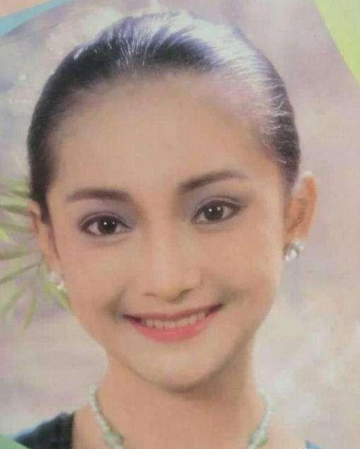 周迅十六岁照片,周迅17岁照片大全