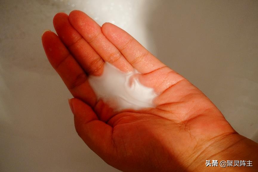 洗发水推荐控油蓬松去头皮屑男生,男士洗发水排行榜第一名去屑止痒