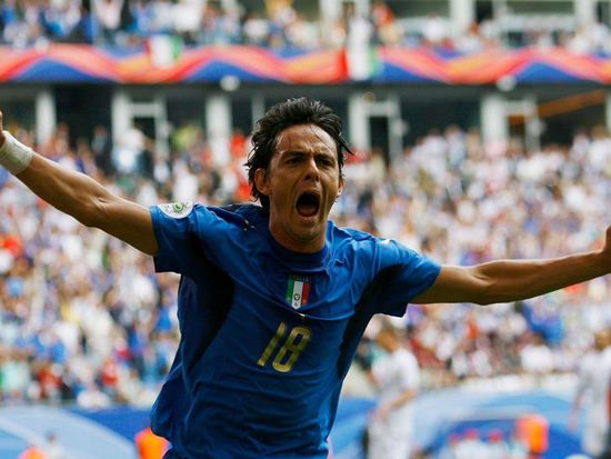 因扎吉和托雷斯谁帅,抢点型前锋是饼锋吗