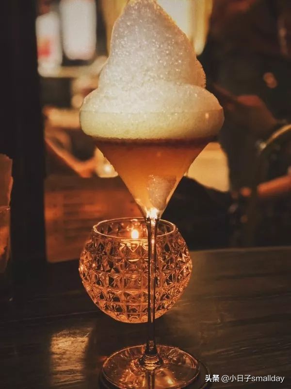 酒吧|坐上逃离人间的微醺列车