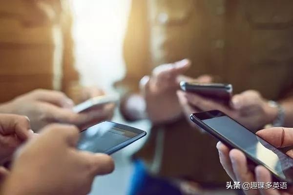 其实App不读A-P-P，PPT不读P-P-T，来看看你中了几个？