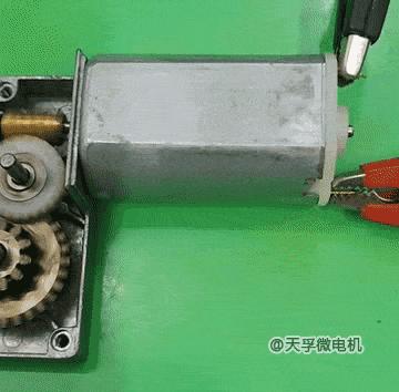 电子锁的内部机械结构,电子锁内部结构