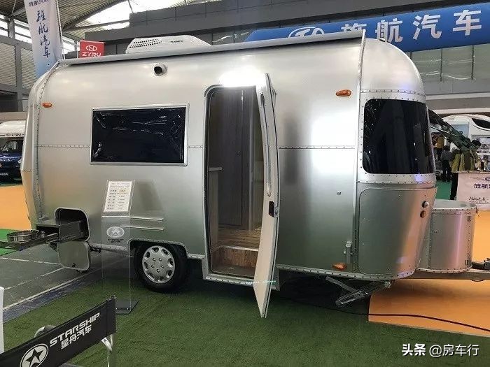 1.98万可上牌小型拖挂房车,国内允许上牌最长拖挂式房车