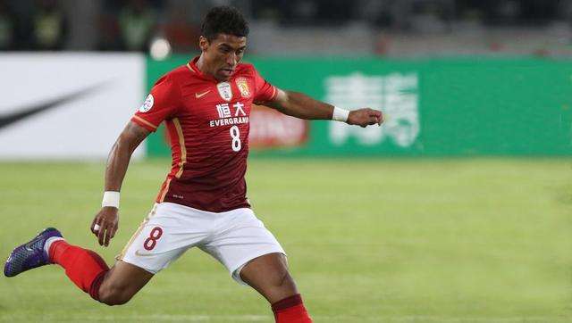 保利尼奥引争议,保利尼奥危险动作红牌