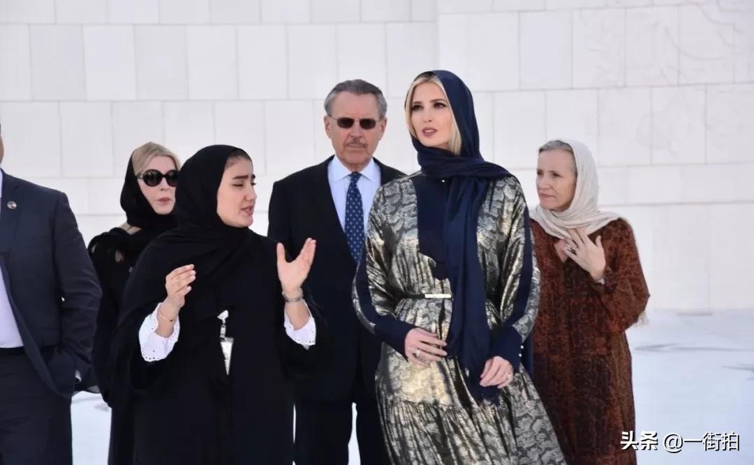 伊万卡身穿金黄色裙,伊万卡迪拜之行