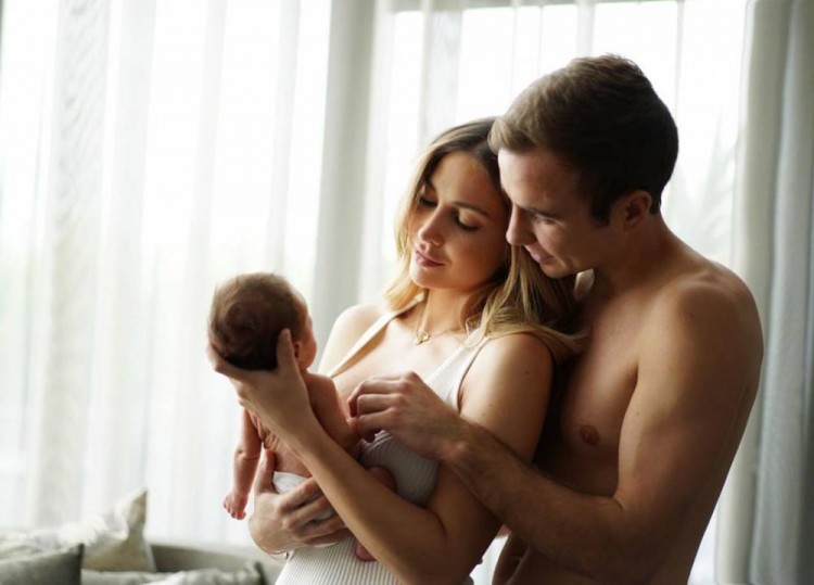 魔鬼身材格策,格策和凯瑟琳分了吗