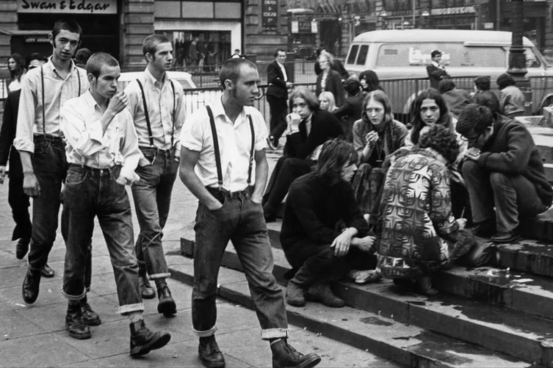 蒸汽朋克纹身和哥特纹身,又纹身又穿鼻环