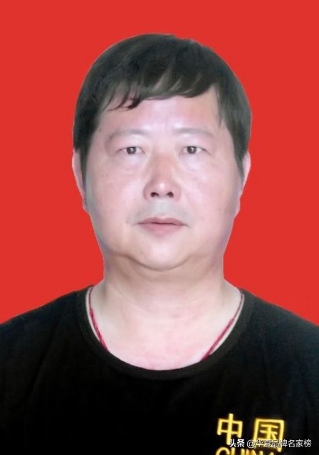 祝贺王战英荣获华夏品牌2019新年艺术展十大影响力武术名家