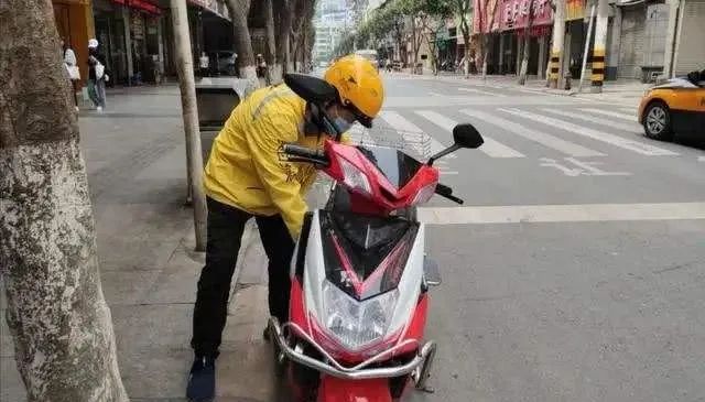 送外卖的老师如何处理,教师兼职送外卖怎么开除