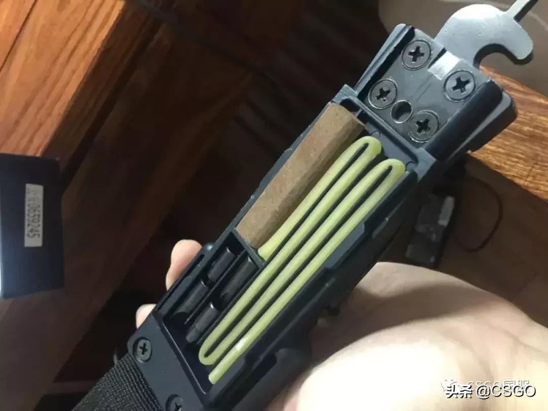 csgo被闪光弹砸中扣多少血,csgo被闪光砸中会扣血吗