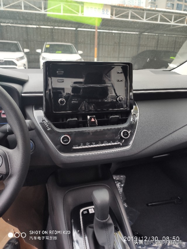 19款丰田卡罗拉导航怎么拆,卡罗拉双擎车载导航安装教程