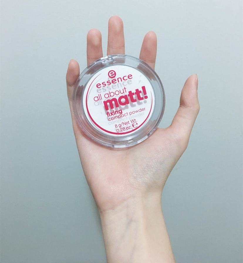 平价粉饼50元左右,300元控油粉饼