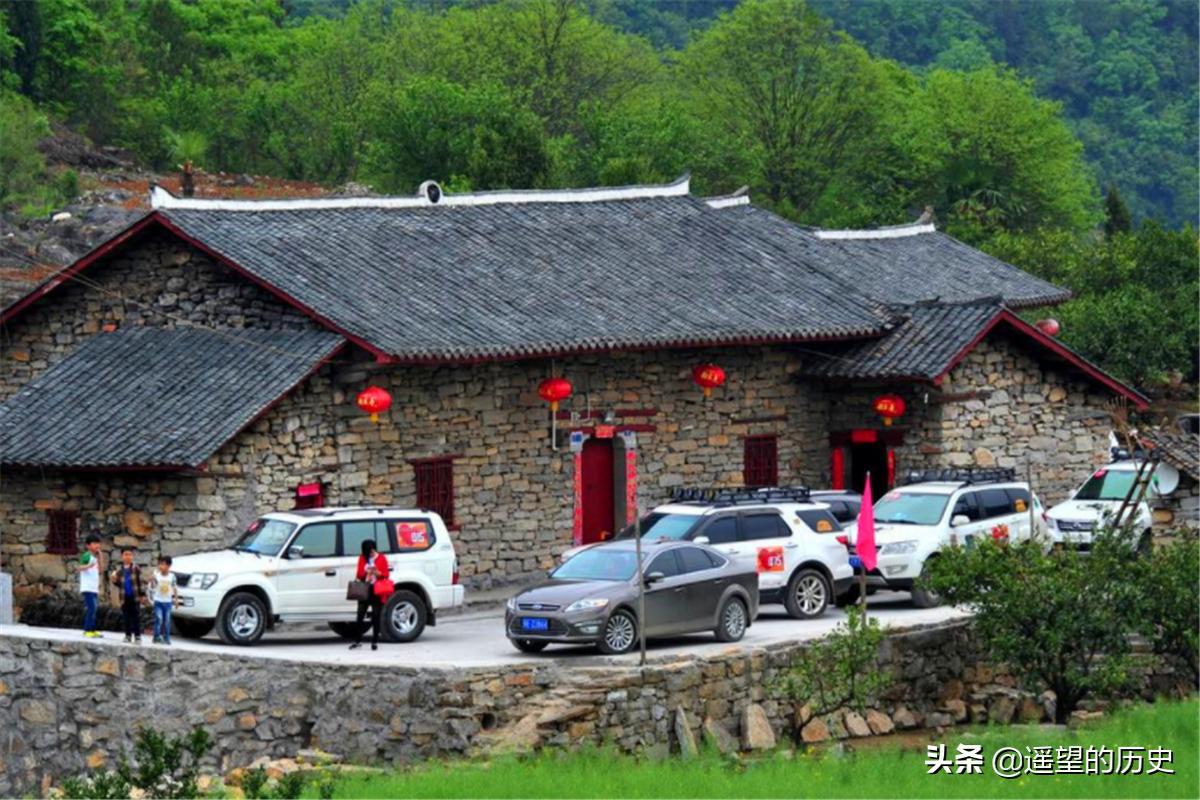 农村宅子出四喜有什么说法,古人有一句俗语宅子出四喜