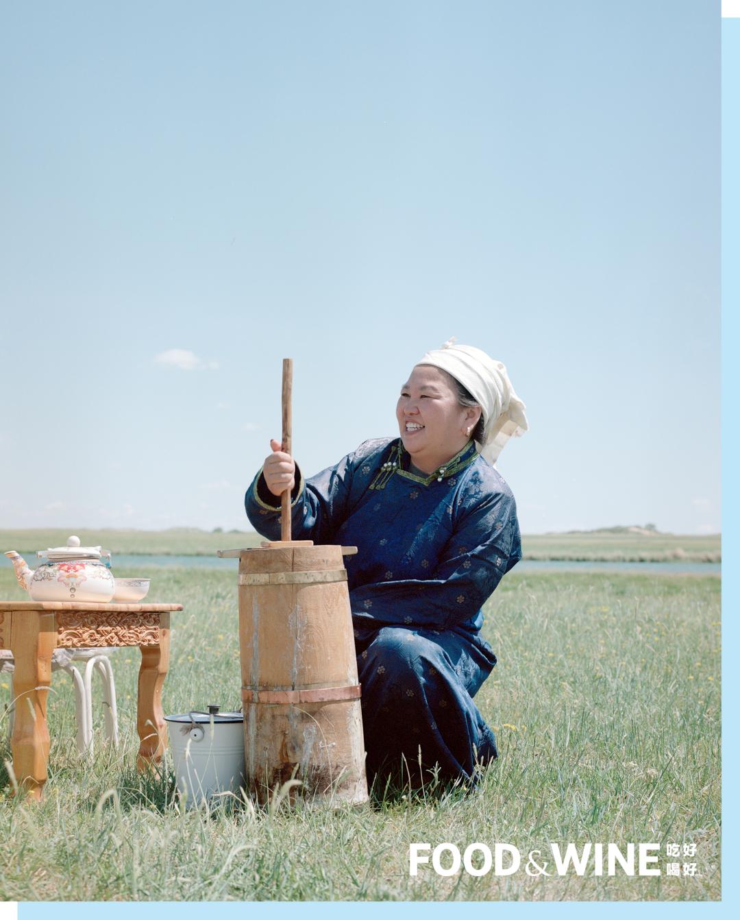 内蒙的马奶酒乳白色,内蒙古赤峰市马奶酒