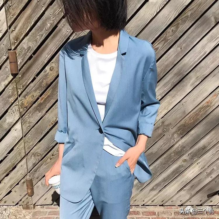 风衣、西装、花裙子……春天来了，这10件值得买！‖桃子购物车