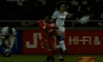 中国足球最伟大的球员,马拉多纳足球经典瞬间