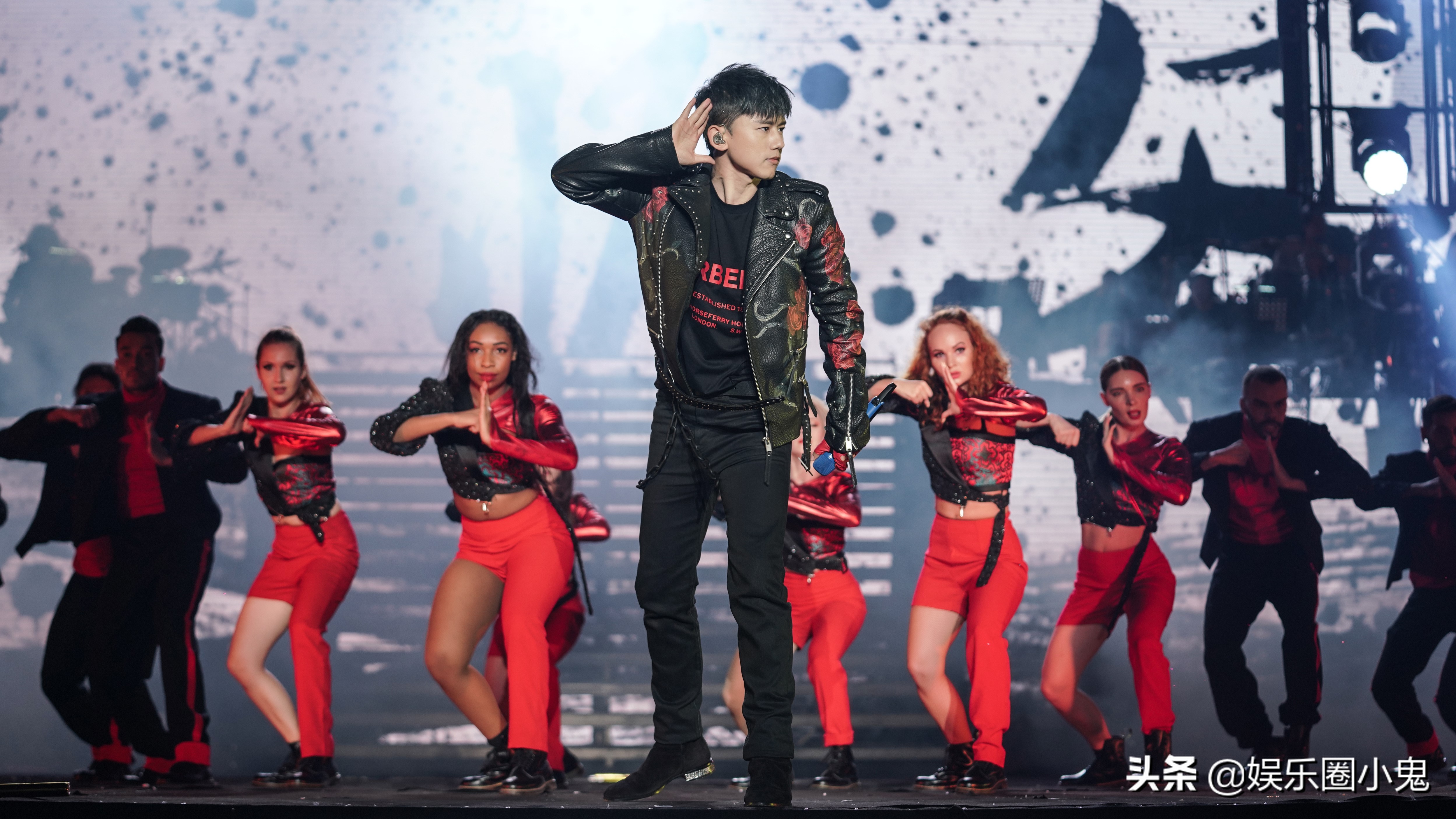 张杰2019上海演唱会万人蹦迪,张杰演唱会上海站蹦迪现场完整版