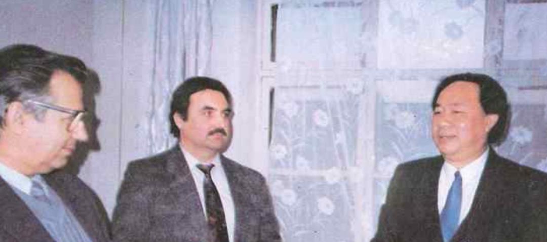 坐牢18年，264套房，他是*子骗**还是天才？