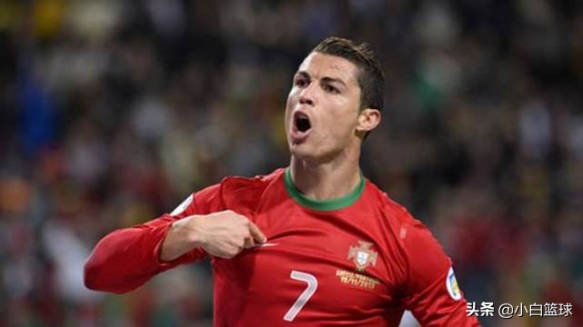 足坛传奇马拉多纳视频,马拉多纳经典球技