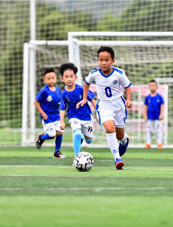 赏心悦目的南美足球,夏日里吹来一股凉爽的风