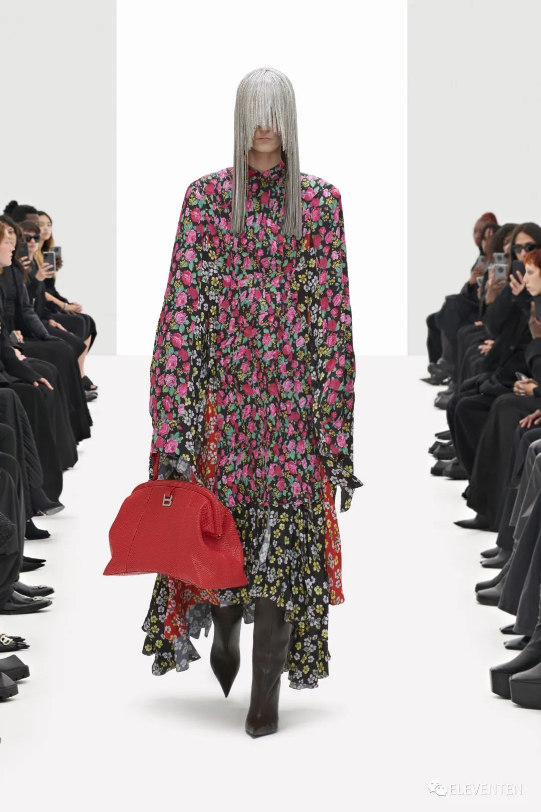 Balenciaga2022春季|数字克隆的世界
