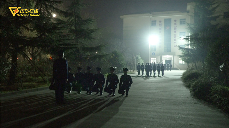 警通勤务连的一天“入镜”啦！看看他们都忙些啥