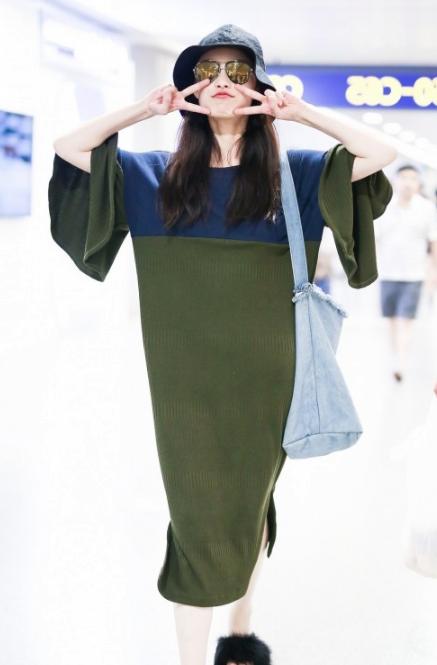 告别华丽奢侈范，简约清新帆布包，森系女孩的专属搭配