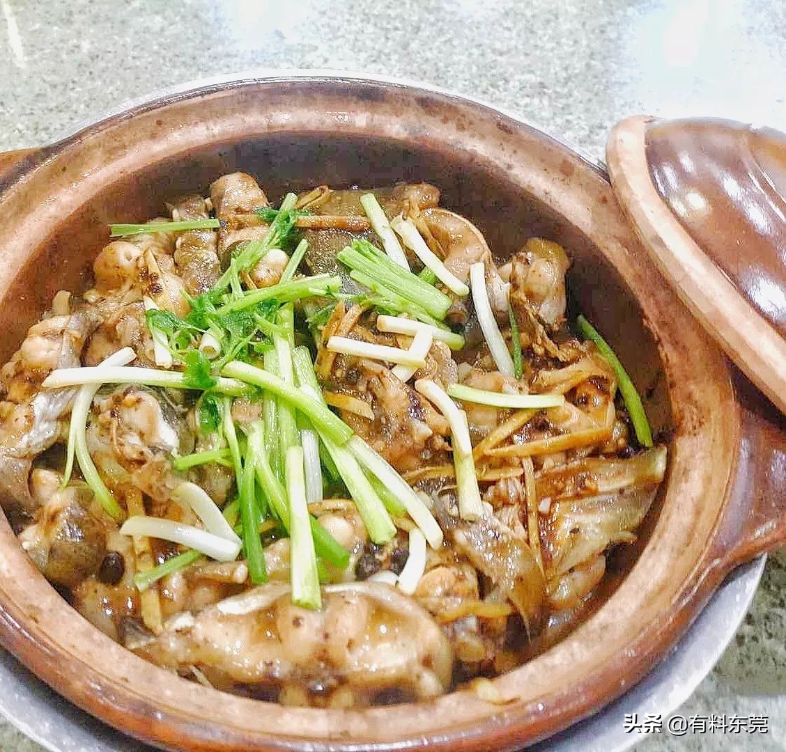 东莞某高校门口有间大排档，让你心甘情愿吃到怀孕!!