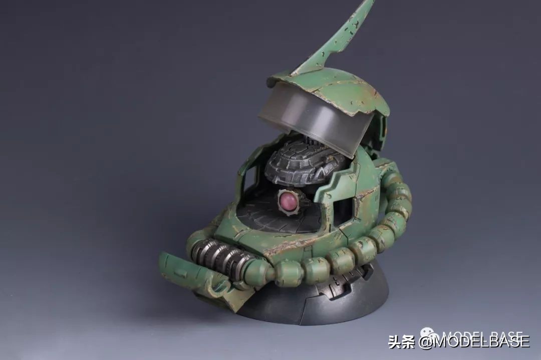 扎古扭蛋头组装,万代蓝标扎古和红标扎古