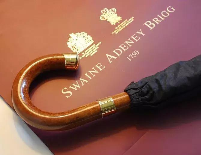 一把雨伞就要10万元,一把雨伞几十万值得看吗