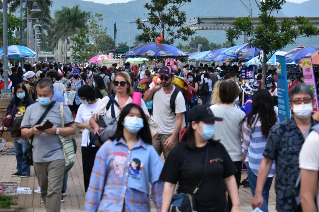 疫情下的香港五一黄金周：0内地团访港，多个品牌宣布撤店