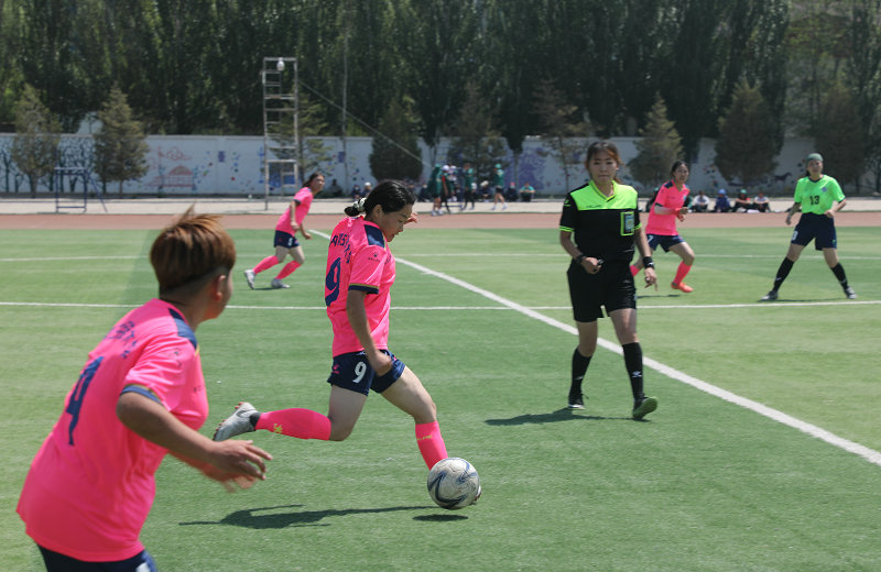 内蒙古大学生足球联赛32支球队700多名队员今起开战