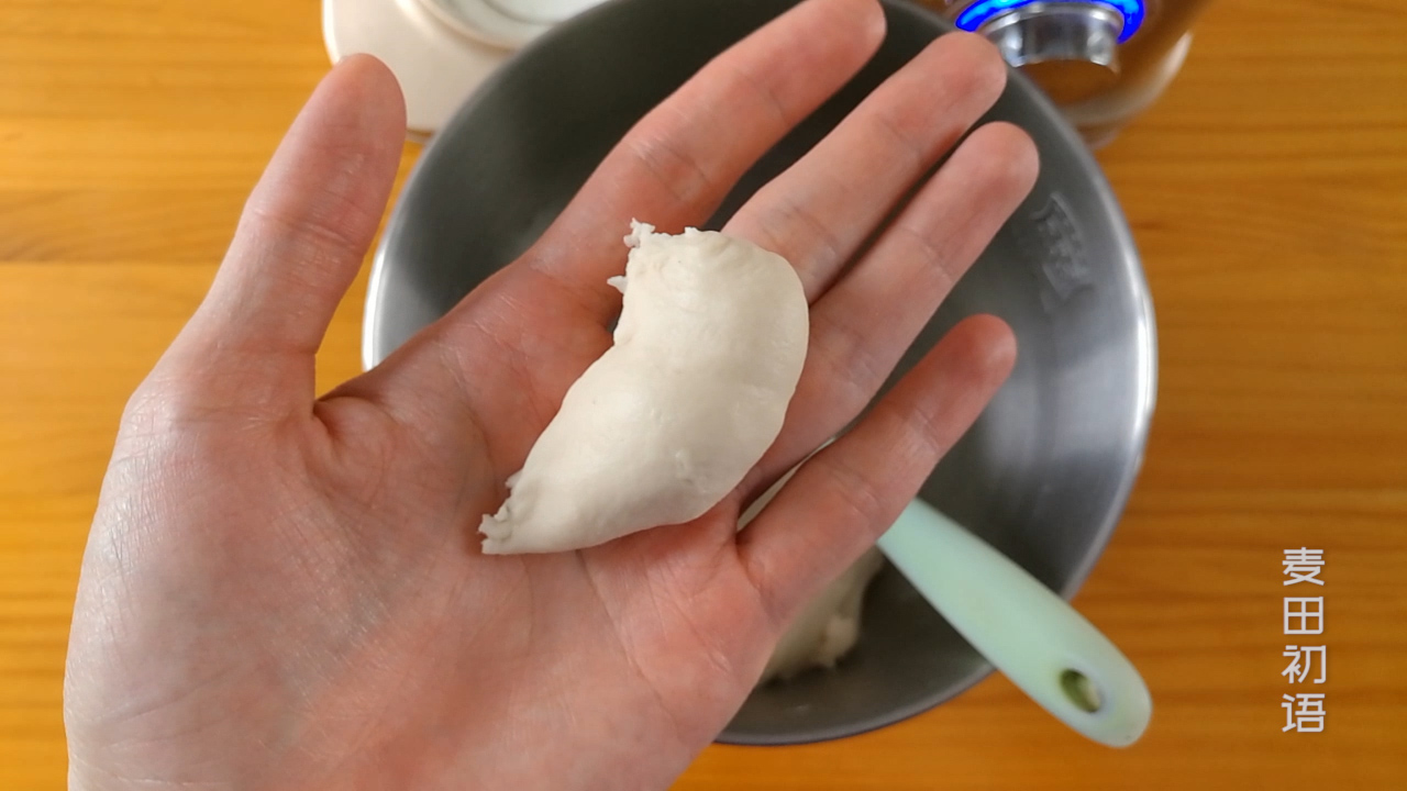 牛角包可颂面包开酥教程视频,牛角包可颂手动开酥