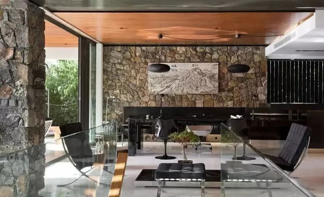 梅西豪宅c罗豪宅,梅西和c罗谁豪宅最好