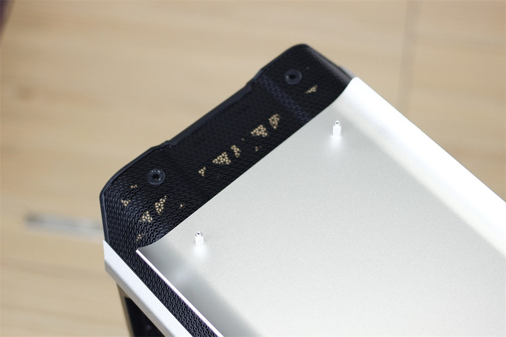 索泰2080tipgf和2080tiplus,七彩虹2080ti和索泰2080ti对比