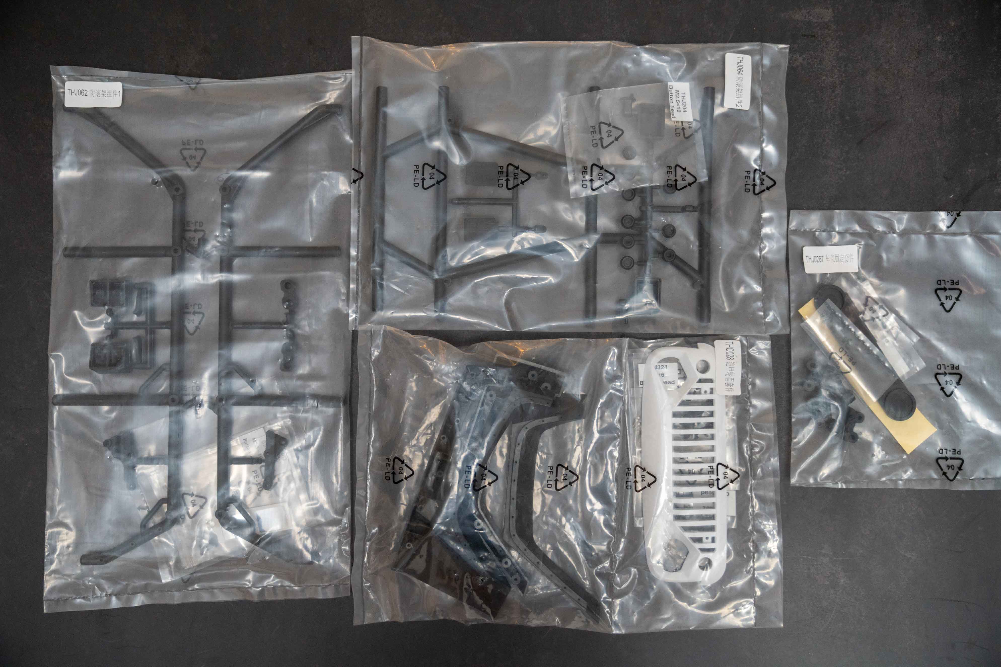 km4攀爬车怎么样,1比24牧马人攀爬车