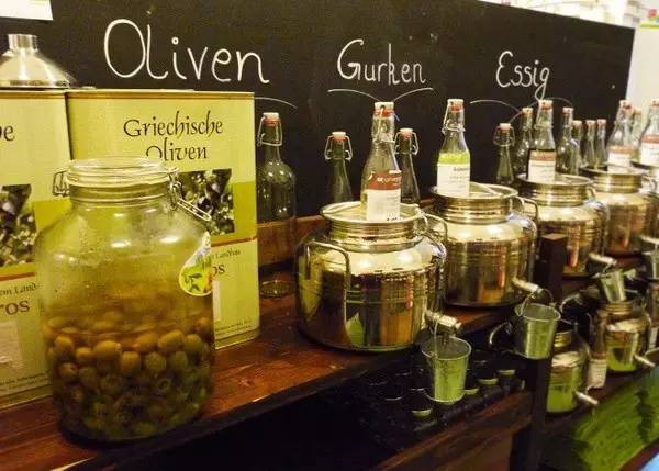 德国俩姑娘开了一杂货铺：零污染，不包装，回归食物本质，超火爆