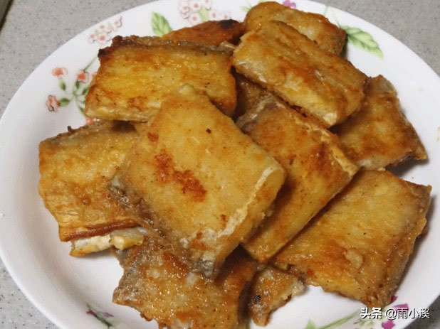 煎带鱼总是煎得稀巴烂怎么办,煎带鱼为啥糊