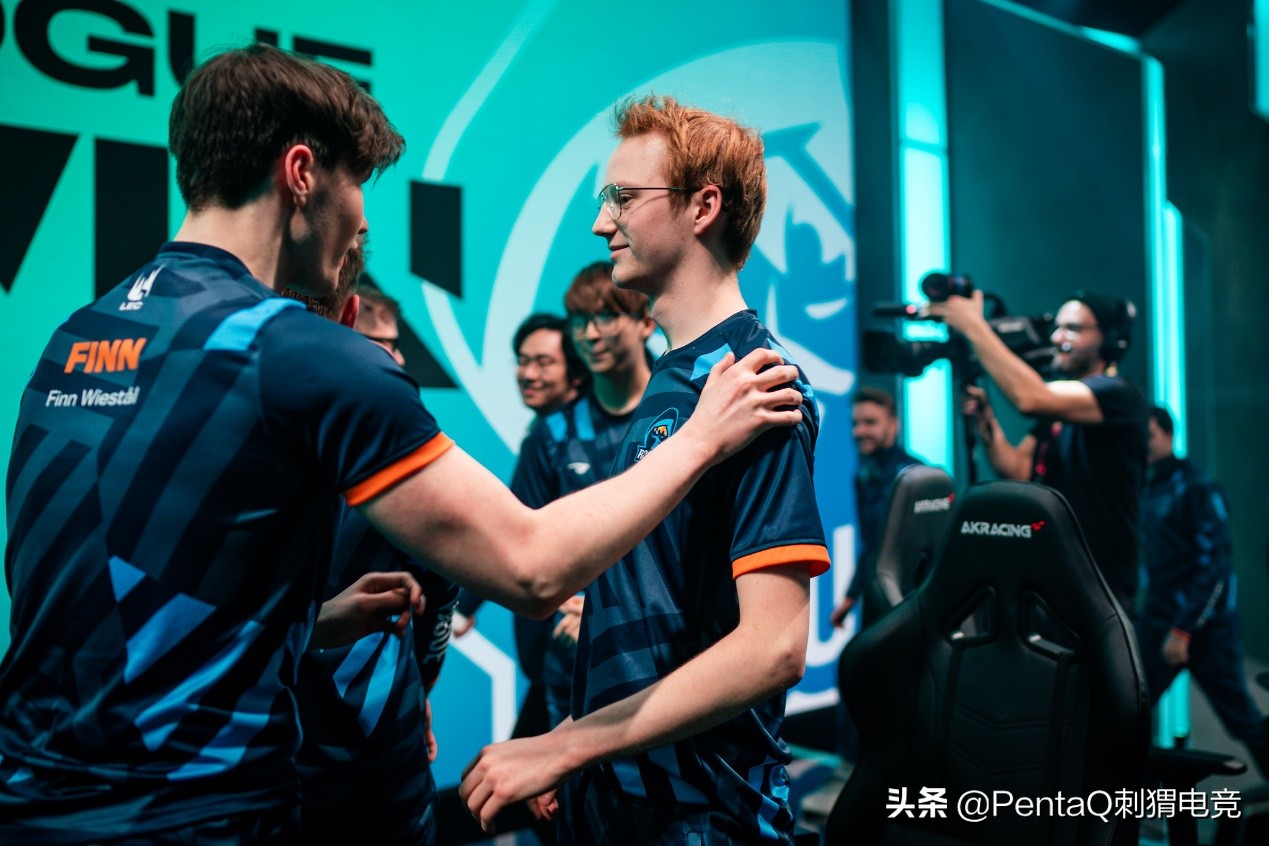 s10英雄联盟全球总决赛dwg打sn,英雄联盟s10全球总决赛dwg中单