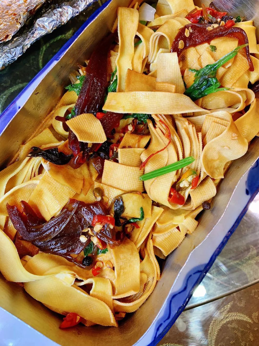 炭火烧公鸡哪家好吃,特色土窑烧公鸡