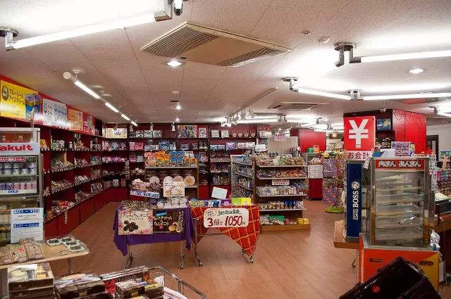 日本便利店买药服务,日本的便利店真方便
